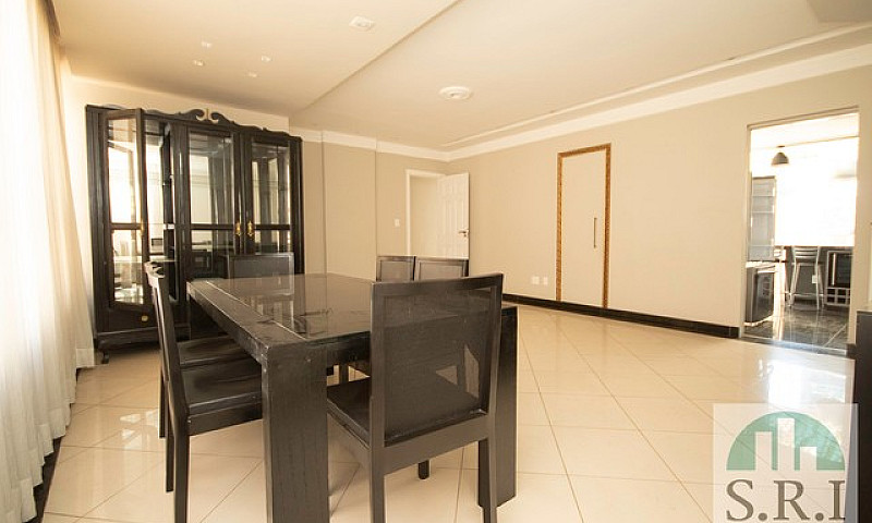 Apartamento Com Área...