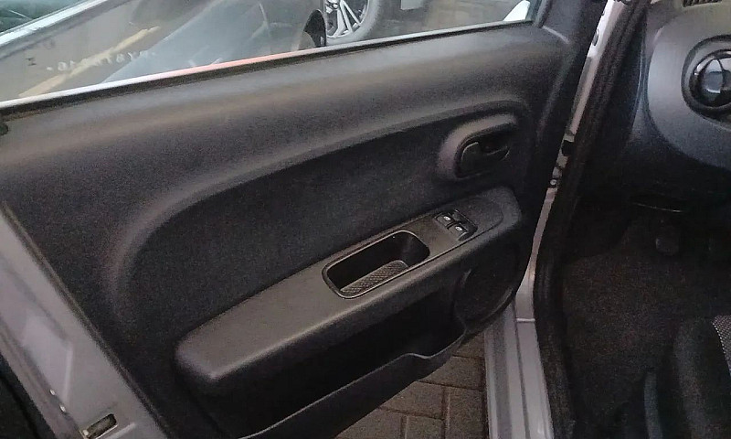 Fiat Mobi 2023 1.0 E...