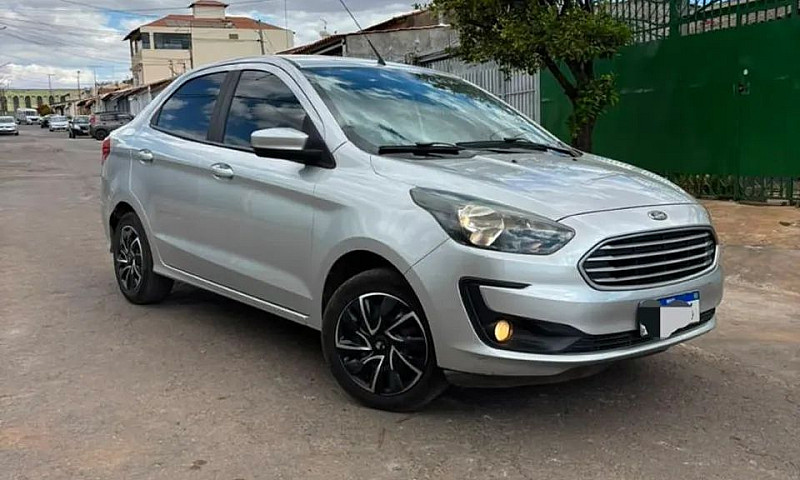 Ford Ka+ Sedan 1.0 T...