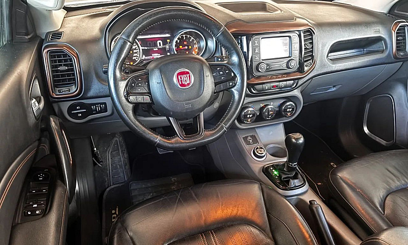 Fiat Toro Volcano 2....