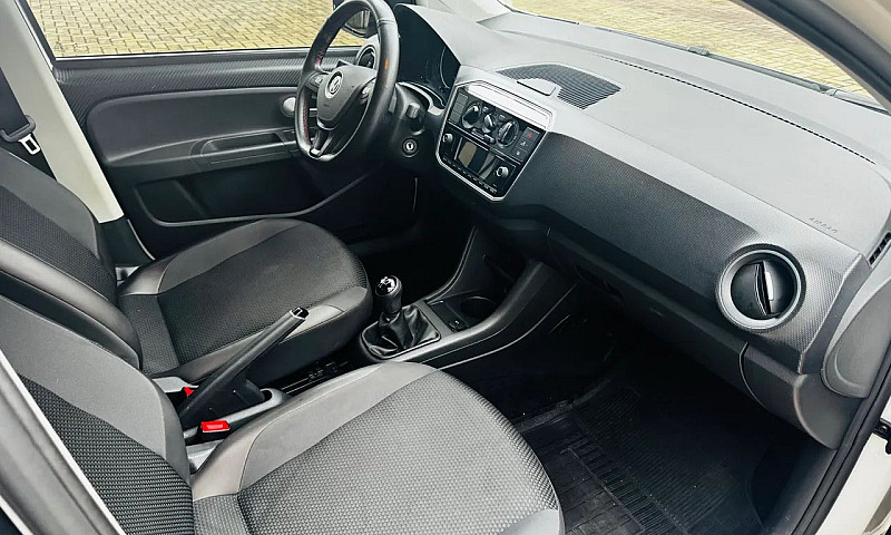 Volkswagen Up! Extre...