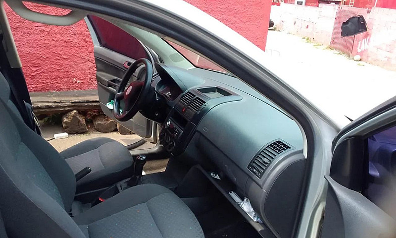 Volkswagen Polo 1.6 ...