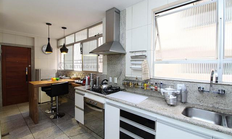 Apartamento À Venda ...