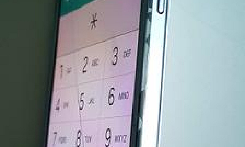 Samsung Galaxy Win 2...