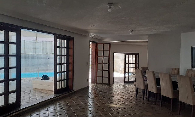 Alugo Casa Com Pisci...