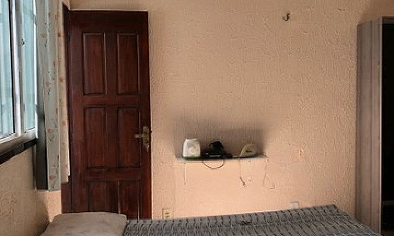 Quarto-Suite Semimob...