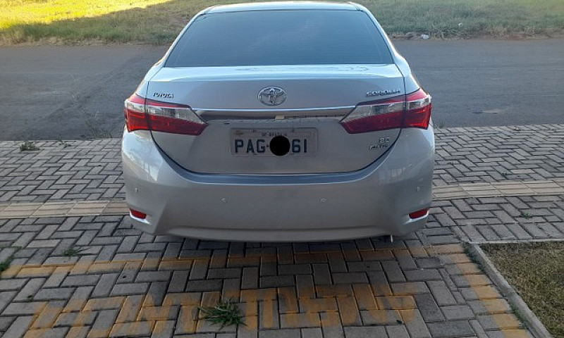 Toyota Corola Altis ...