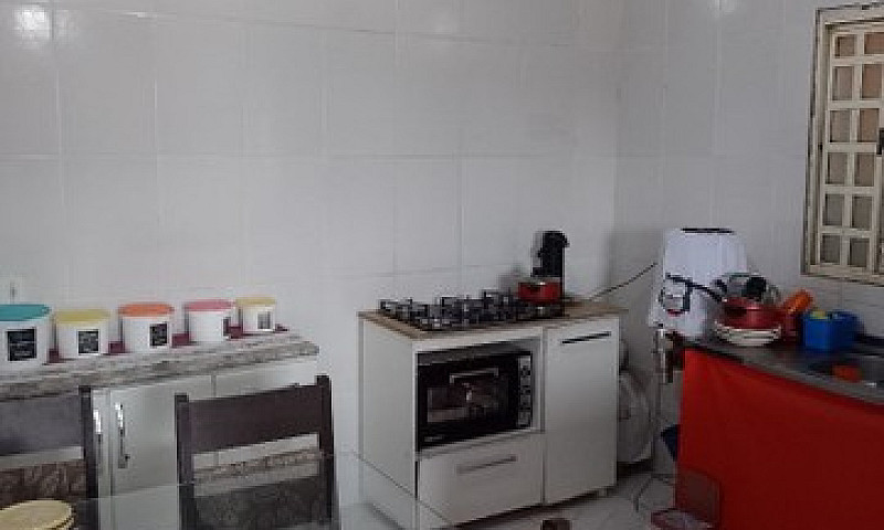 Sobrado Com Duas Cas...