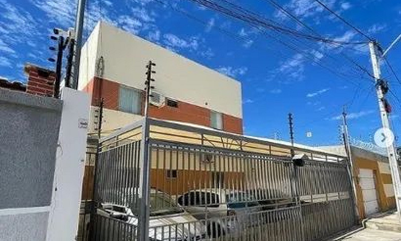Apartamento Em Petro...