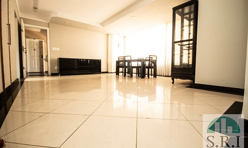 Apartamento Com Área...
