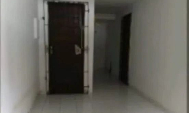 Vende-Se Esta Casa C...