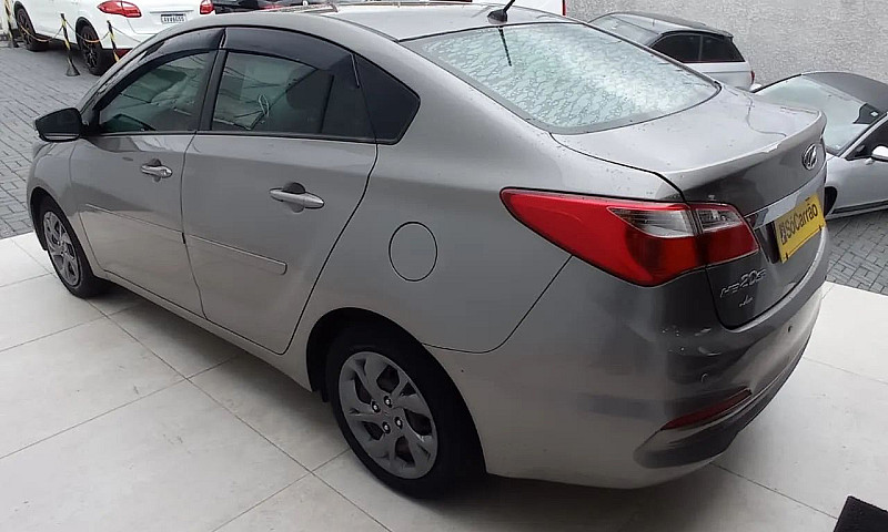 Hyundai Hb20S C.plus...