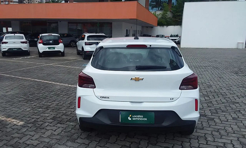 Chevrolet Onix 2024 ...