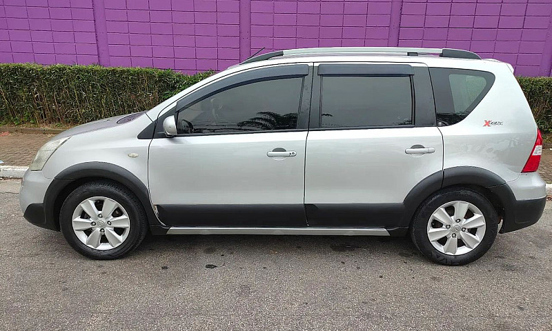 Nissan Livina 1.8 Xg...