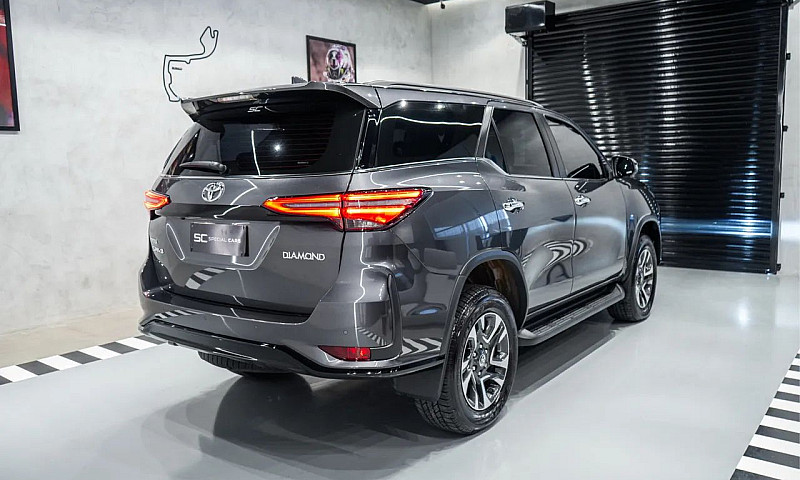 Toyota Hilux Sw4 Dia...