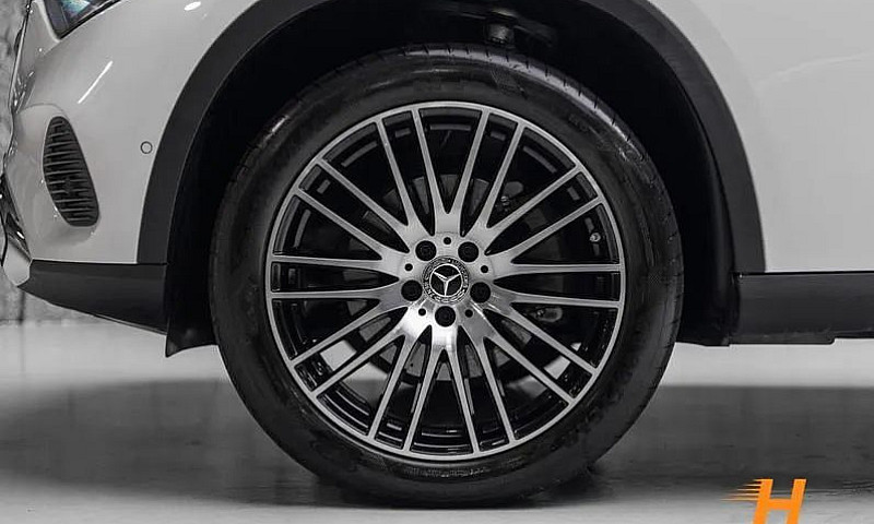 Mercedes-Benz Glc-30...