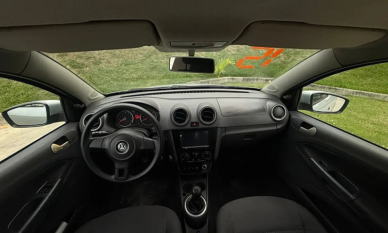Volkswagen Voyage 1....