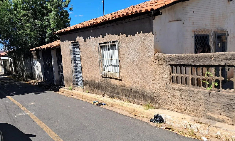 Oportunidade! Casa À...