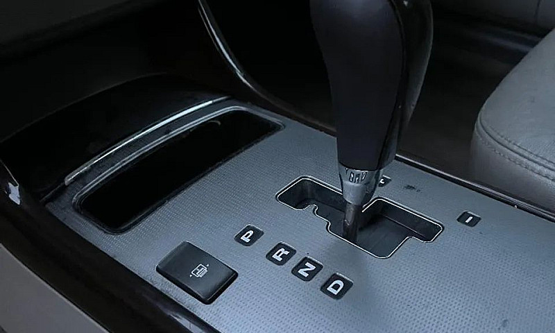 Hyundai Azera Gls 3....