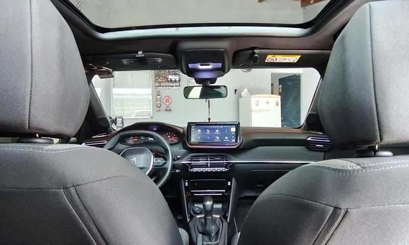 Peugeot 208 Style 1....