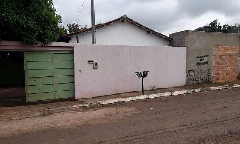 Vendo Casa 3/4 E Uma...