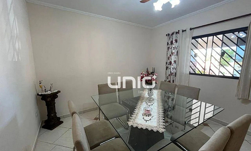 Casa Com 3 Dormitóri...