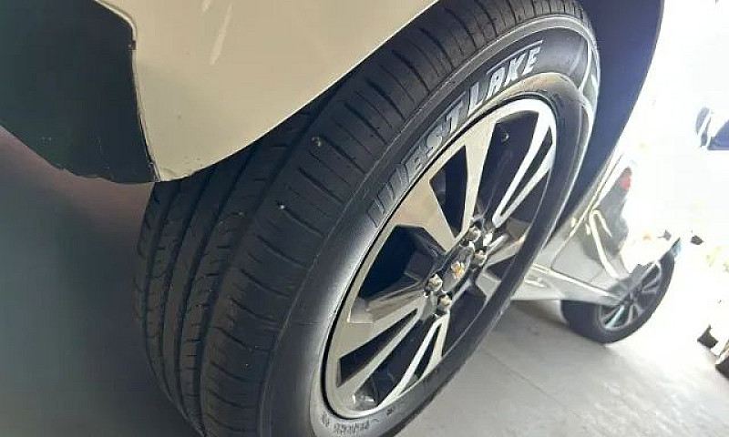 Chevrolet Onix Hatch...