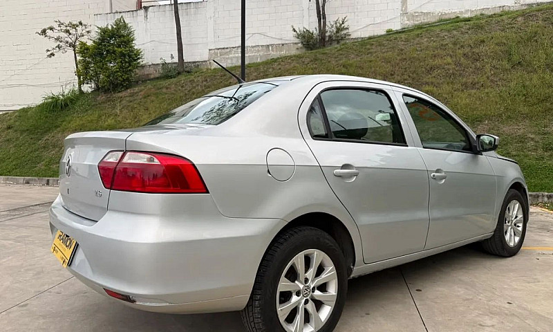 Volkswagen Voyage 1....