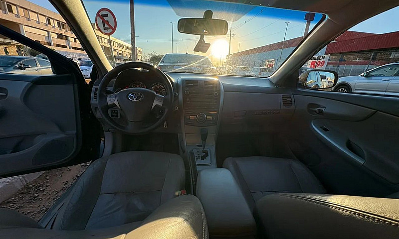 Toyota Corolla Xei 2...