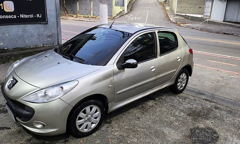 Peugeot 207 Xr Sport...