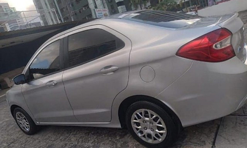 Ford Ka Sedã 1.5...