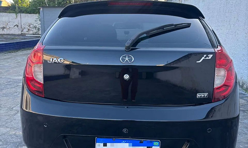 Carro Jac J3 2012...