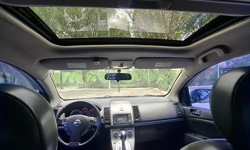 Nissan Sentra Sl 2.0...