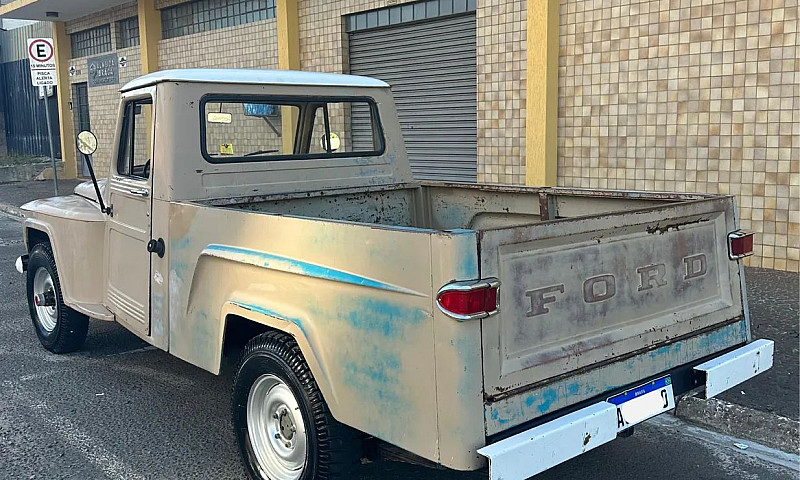 Ford F-75 4X4 2.3 19...