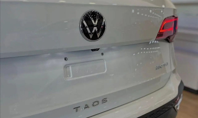 Volkswagen Taos Comf...