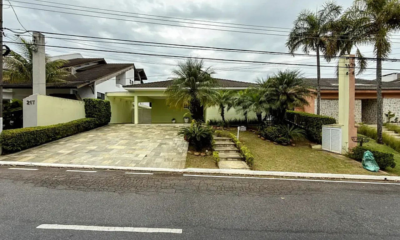 Casa Em Condomínio C...