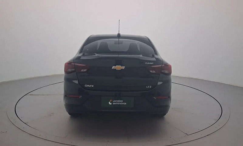 Chevrolet Onix Plus ...