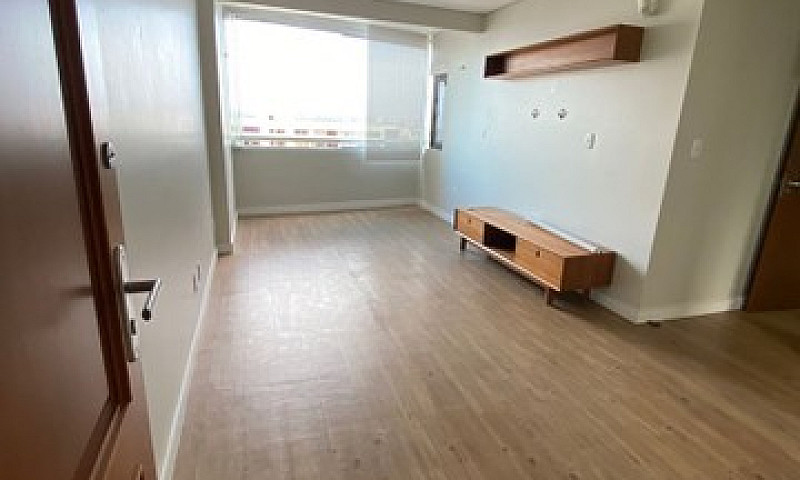 Apartamento De 03 Qu...