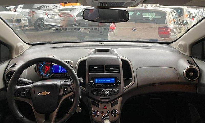 Chevrolet Chev Sonic...