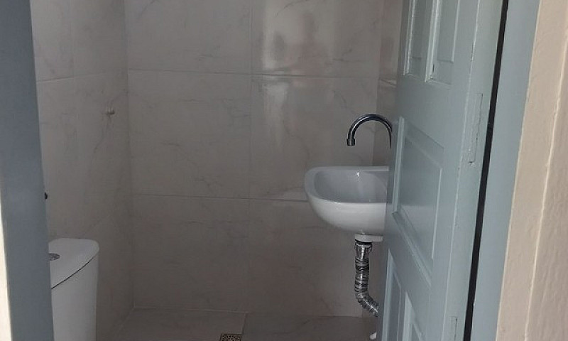 Quarto Mobiliado Pra...