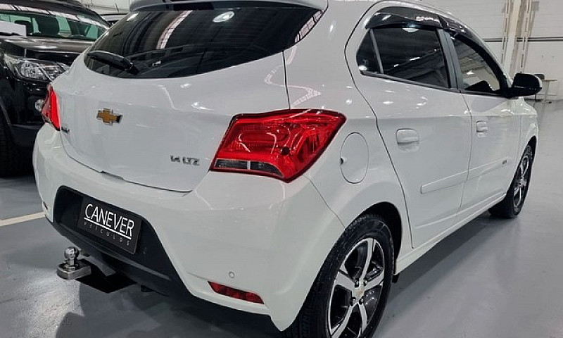 Chevrolet Onix 1.4 M...