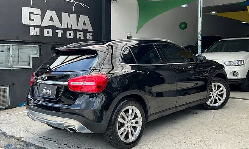 Mercedes-Benz Gla 20...