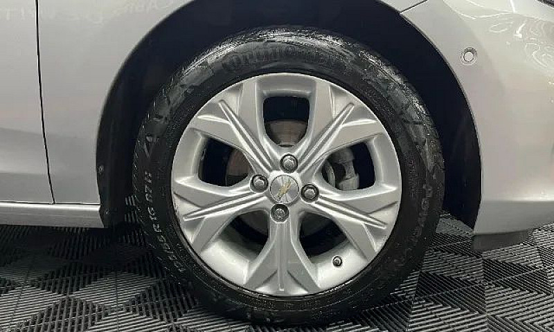 Onix Plus Premier 1....