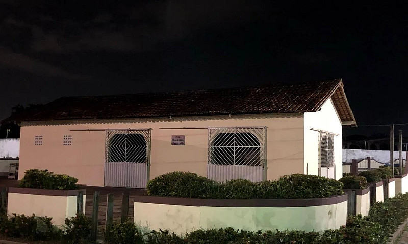 Aluga-Se Excelente C...