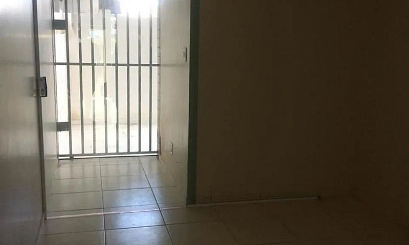Aluga-Se Apartamento...