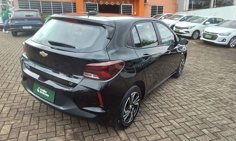 Chevrolet Onix Hatch...
