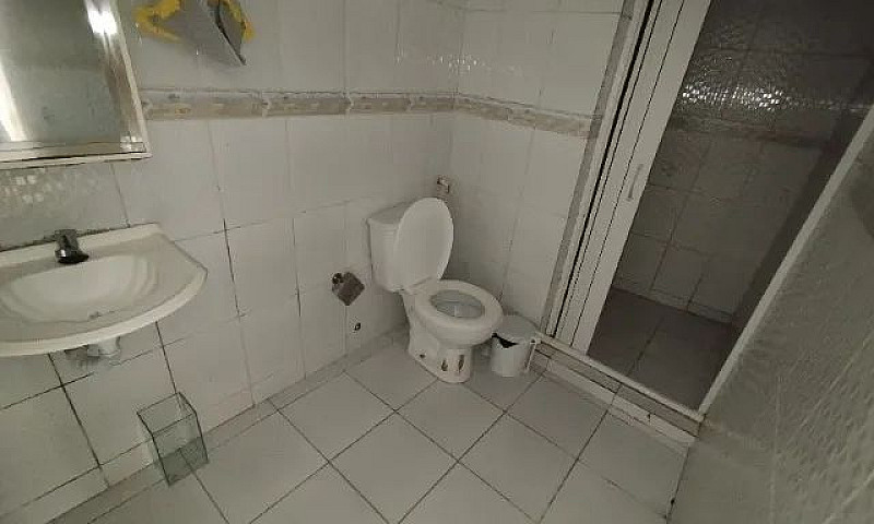 Casa No Rio Vermelho...