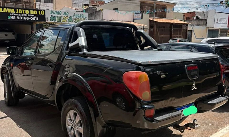 Mitsubishi L200 Trit...