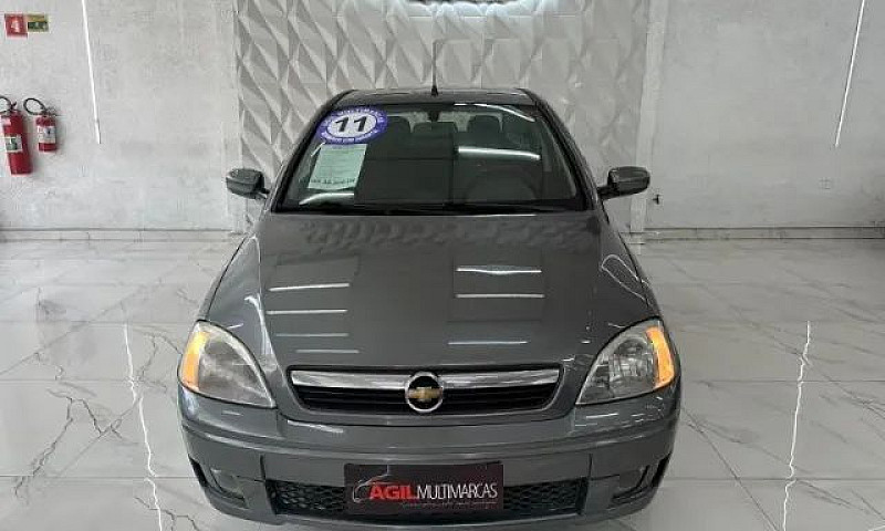 Chevrolet Corsa Sed....