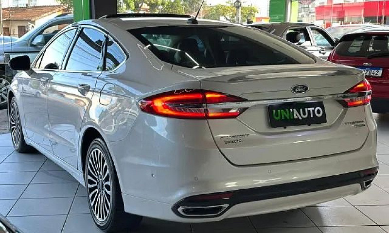 Ford Fusion Titanium...